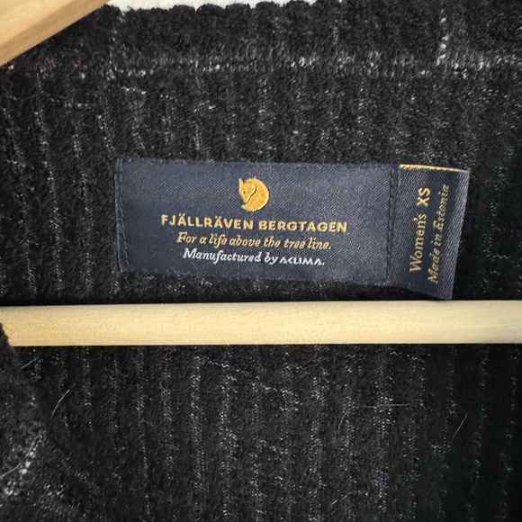 Womens Fjallraven Bergtagen woolterry pullover hoodie, XS - Picture 4 of 5